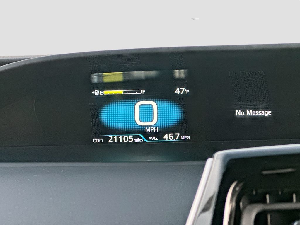 2022 Toyota Prius - Photo 12