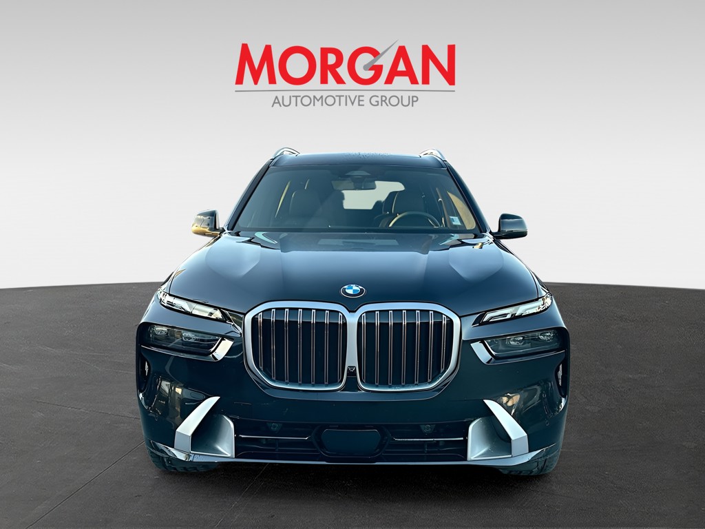 2024 BMW X7 - Photo 3