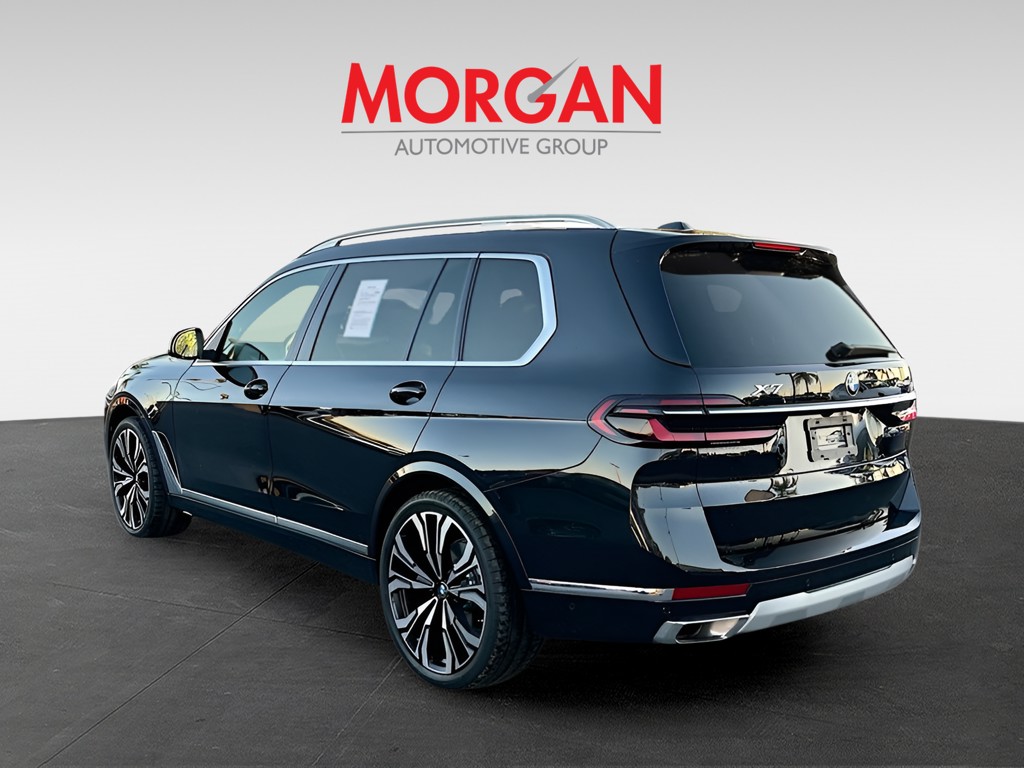 2024 BMW X7 - Photo 4