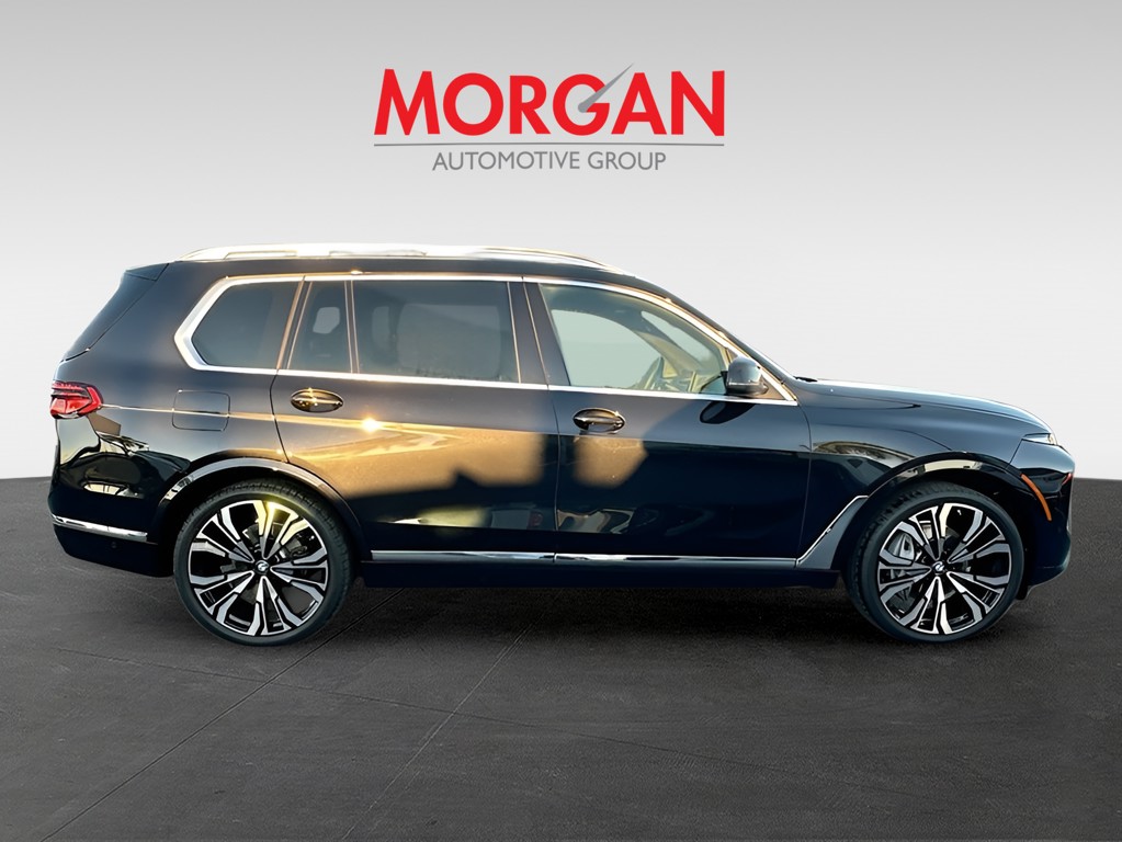 2024 BMW X7 - Photo 8