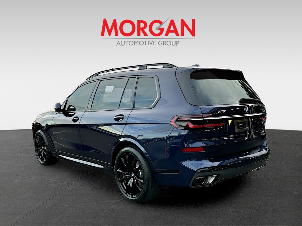 2023 BMW X7 - Photo 4