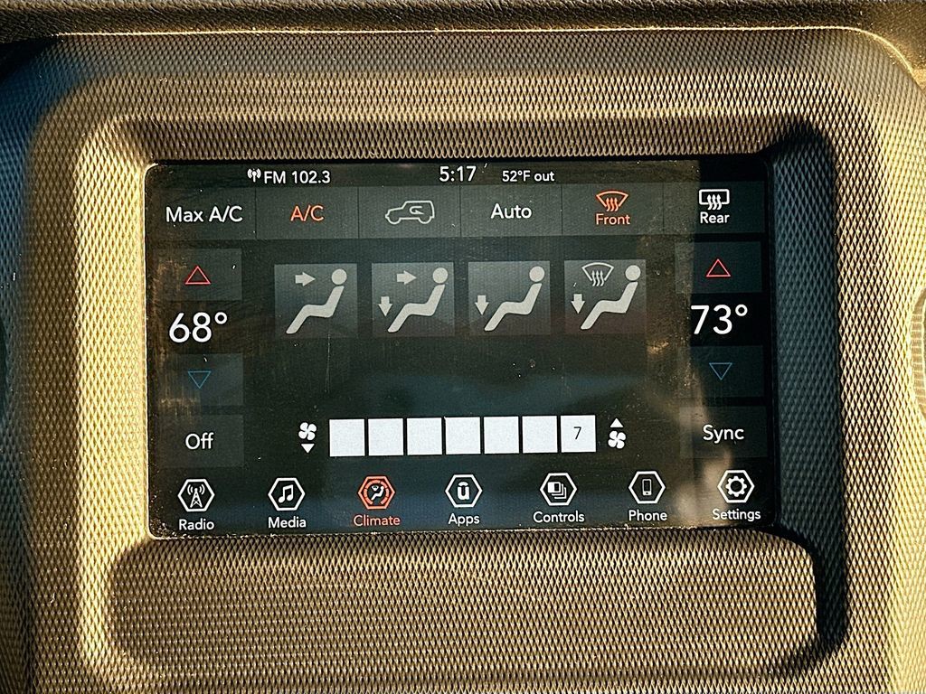 2023 Jeep Wrangler - Photo 15