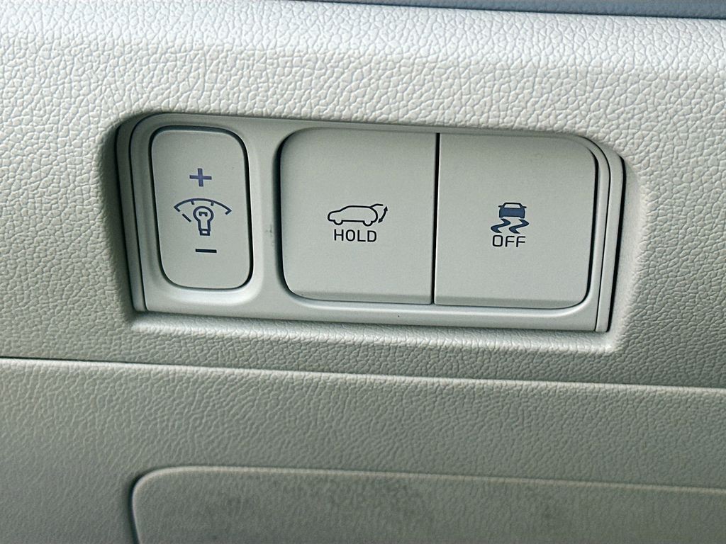 2026 Kia Sorento Hybrid - Photo 10