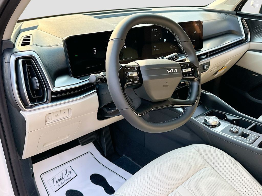 2026 Kia Sorento Hybrid - Photo 9