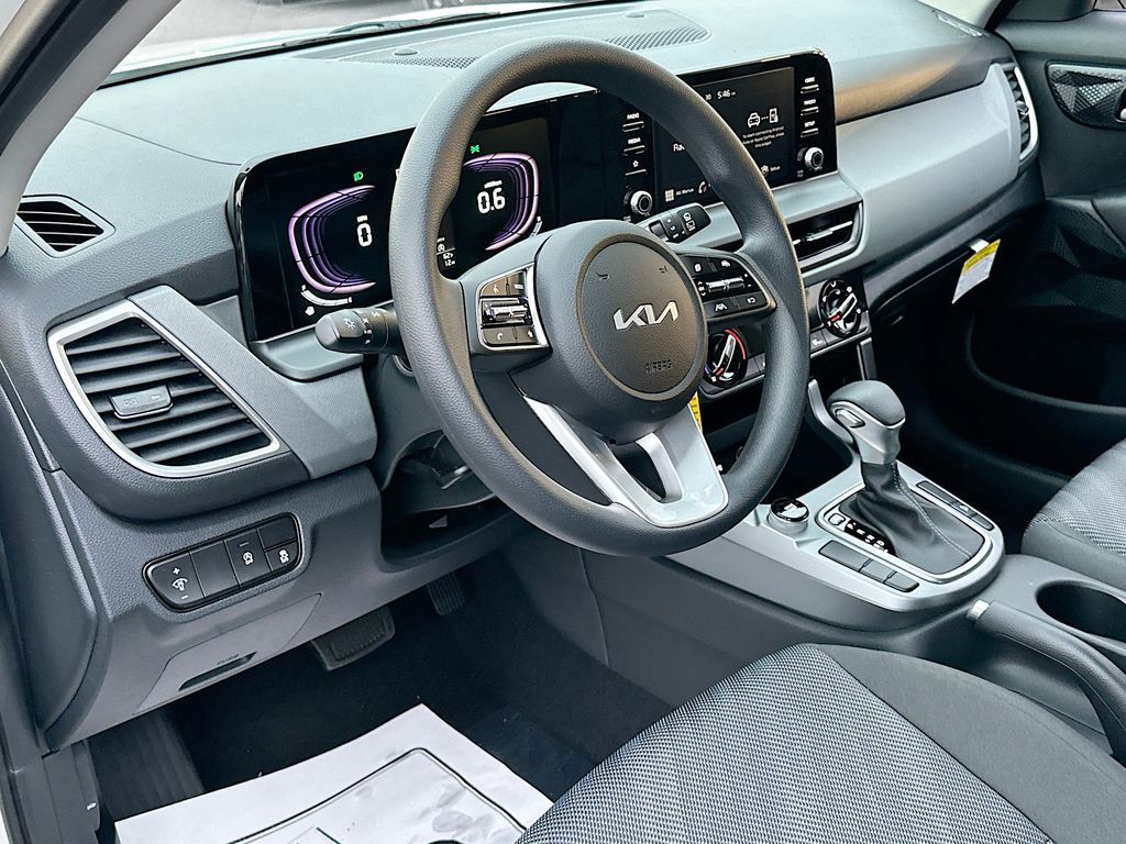 2026 Kia Seltos - Photo 9