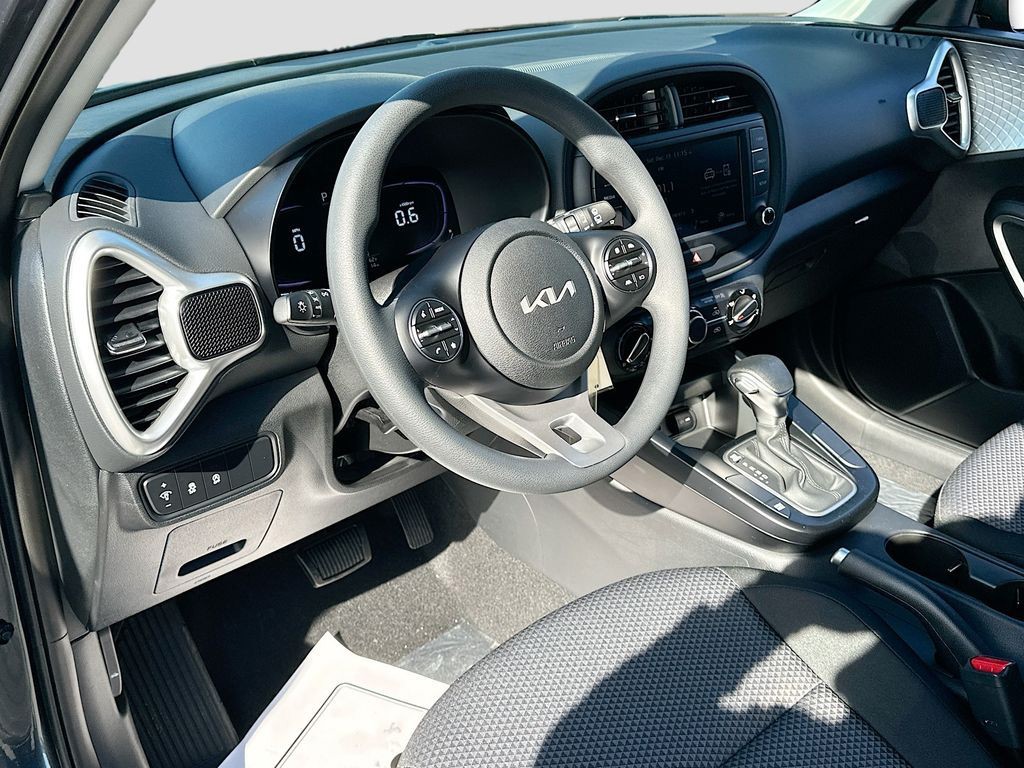 2025 Kia Soul - Photo 9