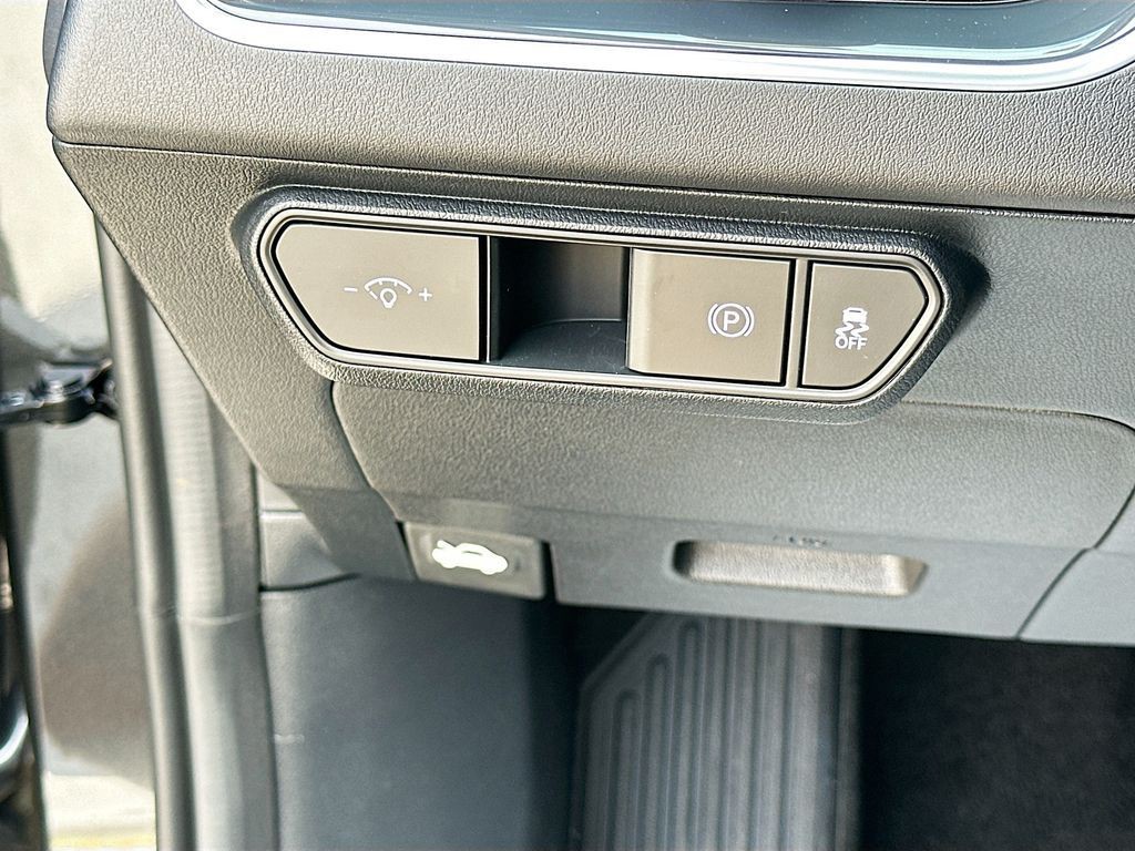 2025 Kia K4 - Photo 10