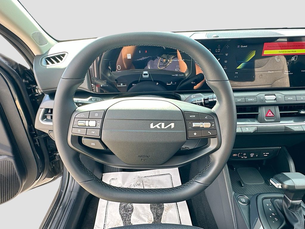 2025 Kia K4 - Photo 11