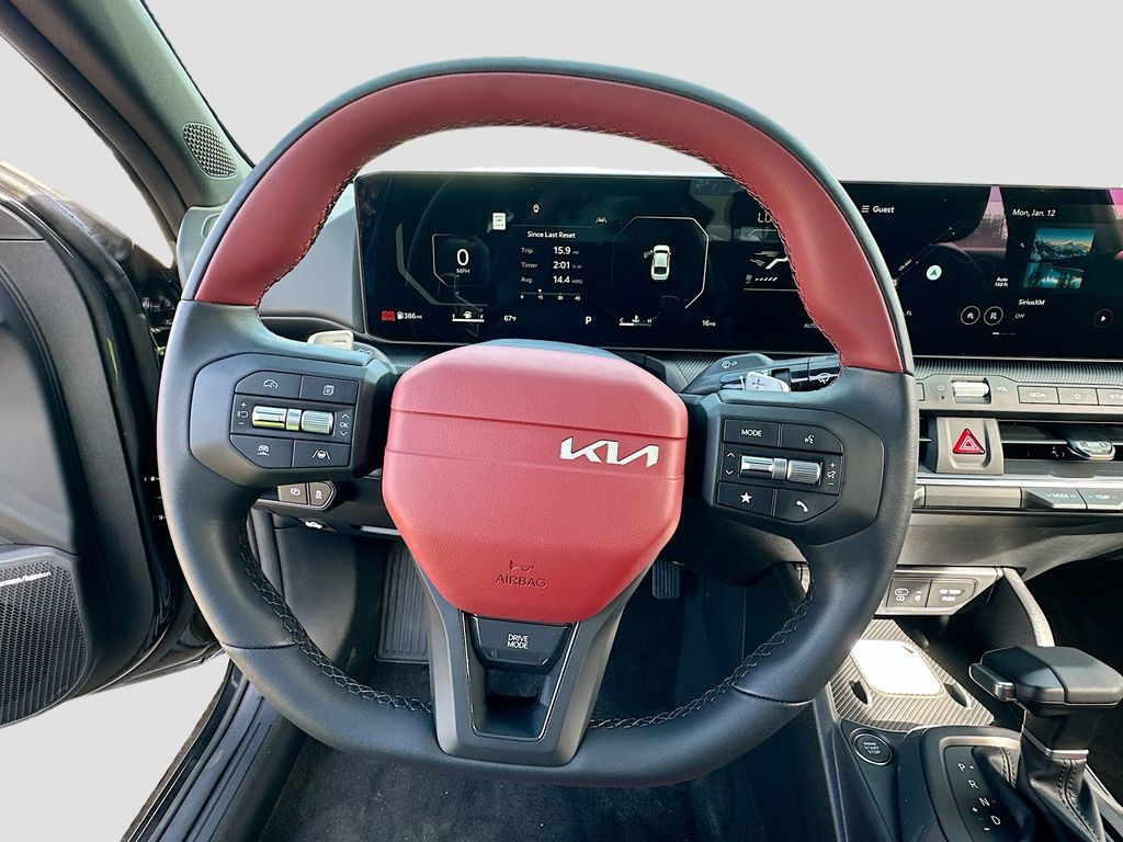 2025 Kia K4 - Photo 11
