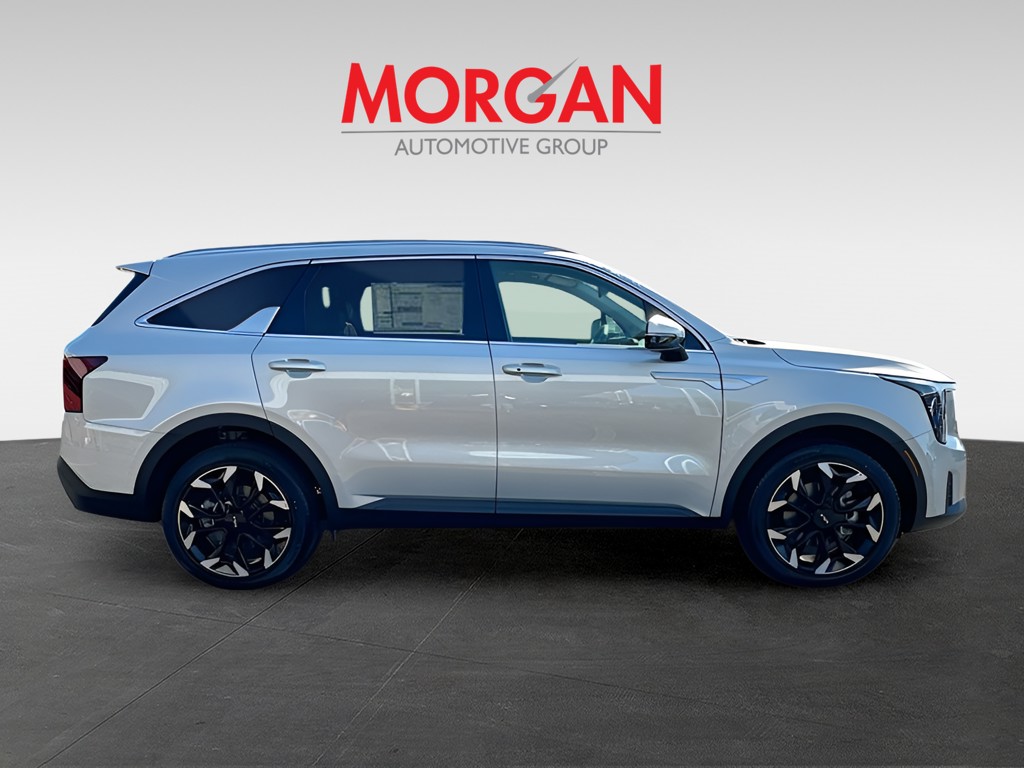 2026 Kia Sorento - Photo 8