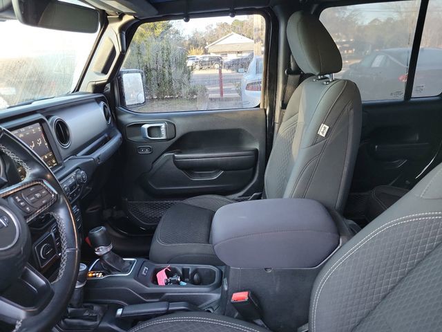2021 Jeep Gladiator - Photo 12