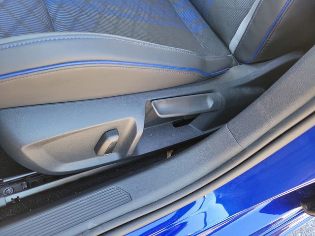 2025 Volkswagen Golf R - Photo 15