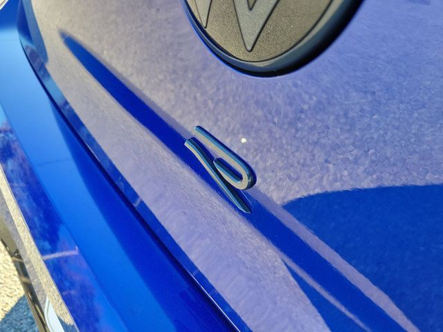 2025 Volkswagen Golf R - Photo 9