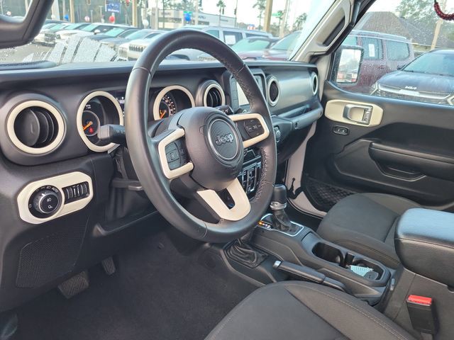 2021 Jeep Gladiator - Photo 11