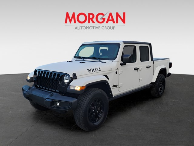 2021 Jeep Gladiator - Photo 2