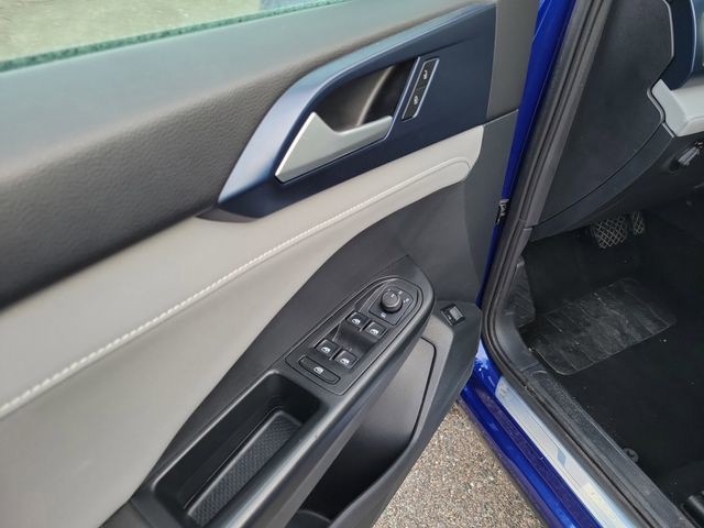 2024 Volkswagen Taos - Photo 11