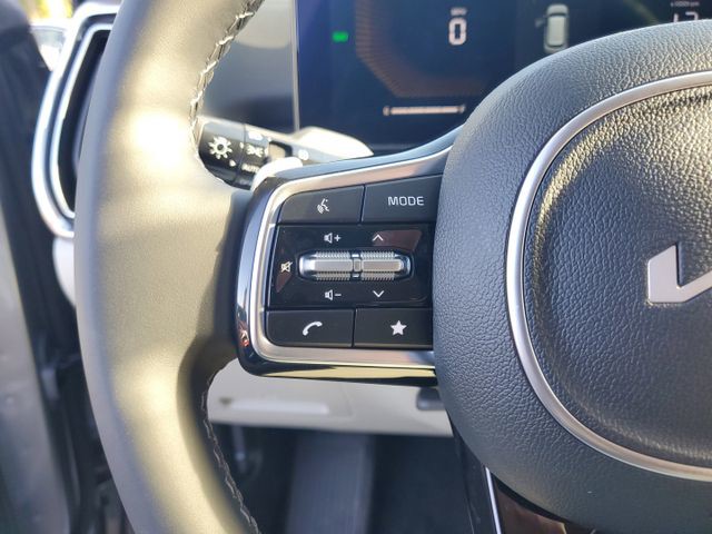 2025 Kia Sorento Hybrid - Photo 11