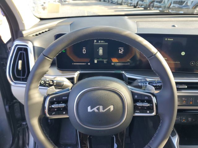 2025 Kia Sorento Hybrid - Photo 13