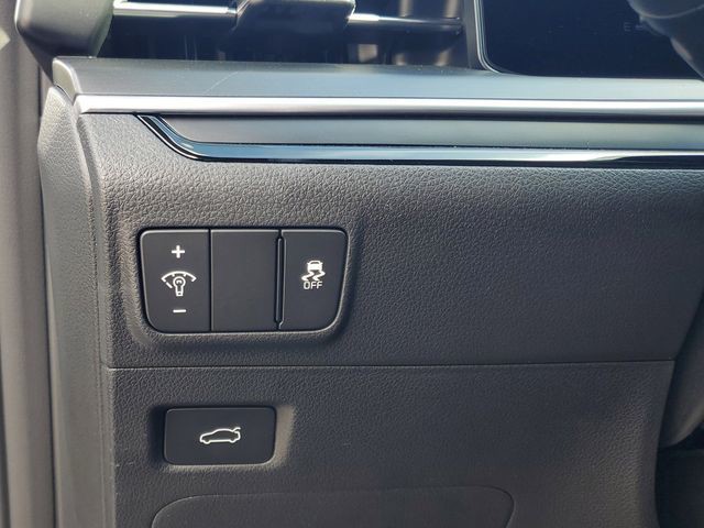 2026 Kia K5 - Photo 10
