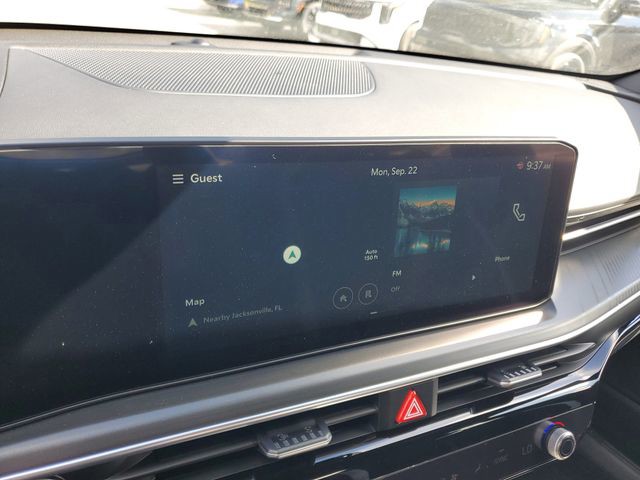 2026 Kia K5 - Photo 15