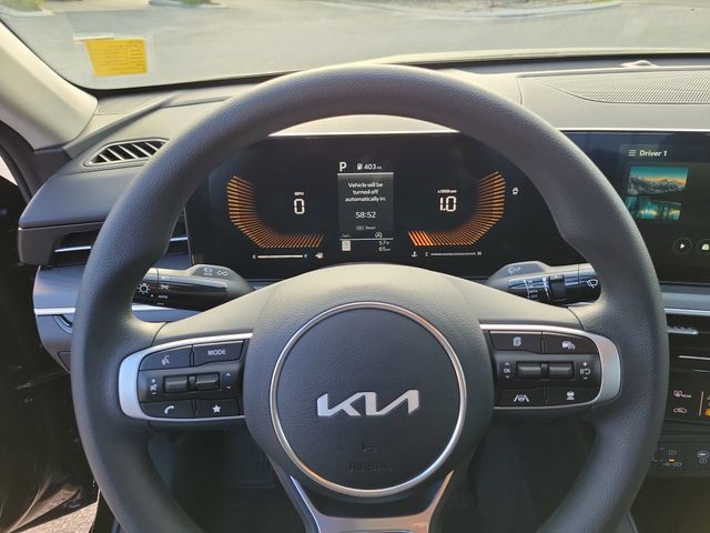2026 Kia K5 - Photo 13