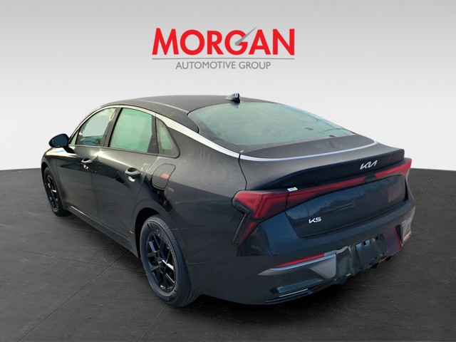2026 Kia K5 - Photo 4