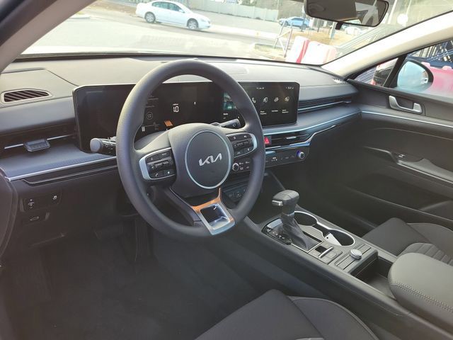 2026 Kia K5 - Photo 7