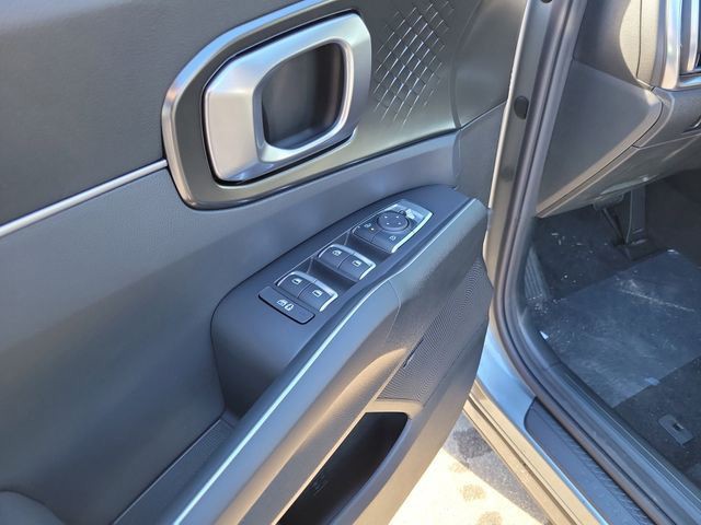 2026 Kia Sorento Hybrid - Photo 6