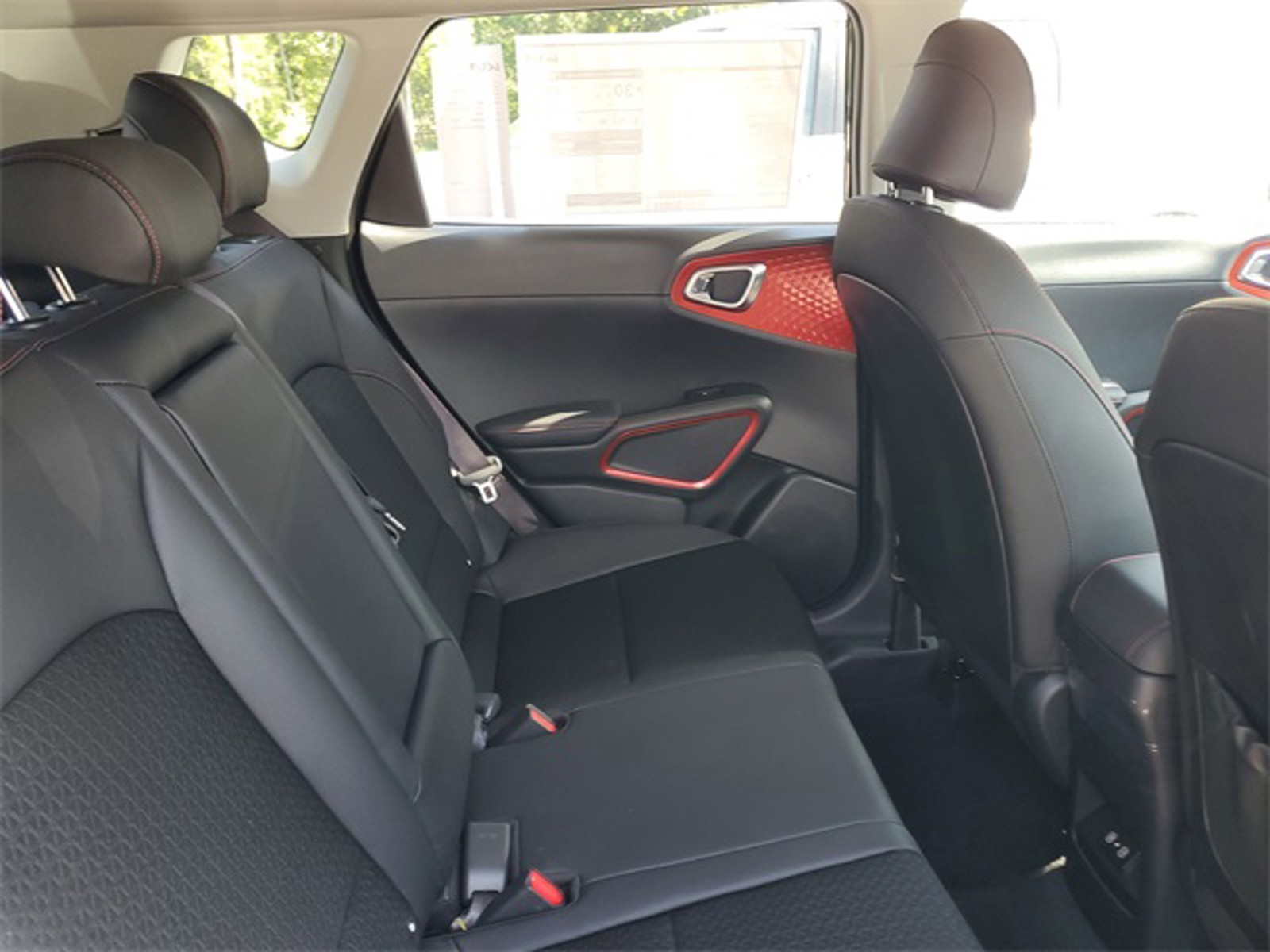 2025 Kia Soul - Photo 30