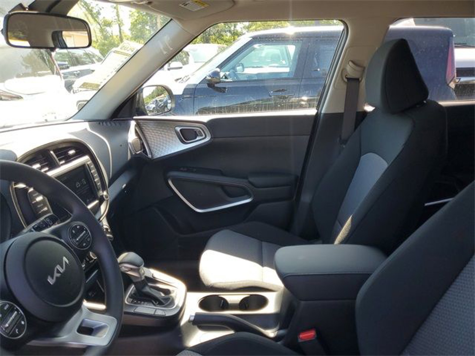 2025 Kia Soul - Photo 8