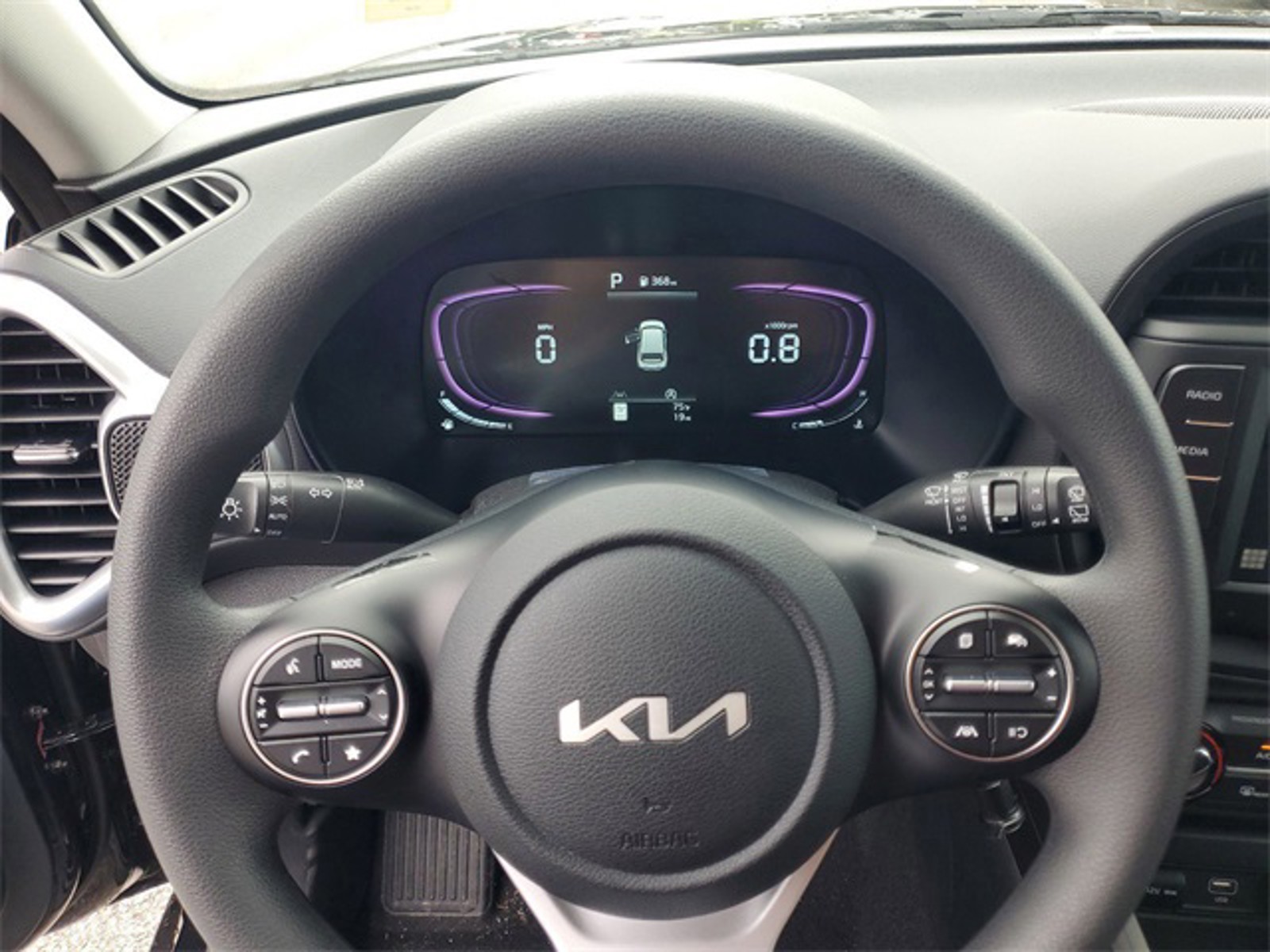 2025 Kia Soul - Photo 13