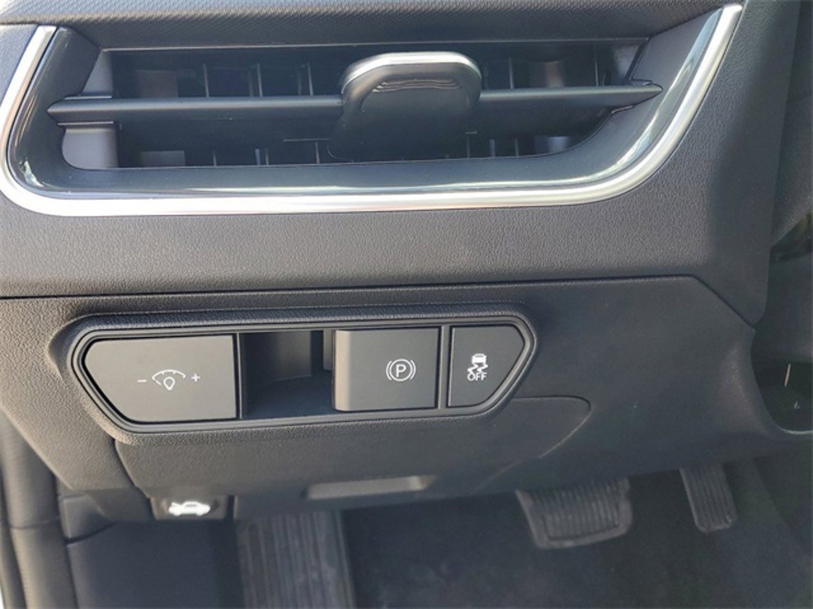2025 Kia K4 - Photo 10