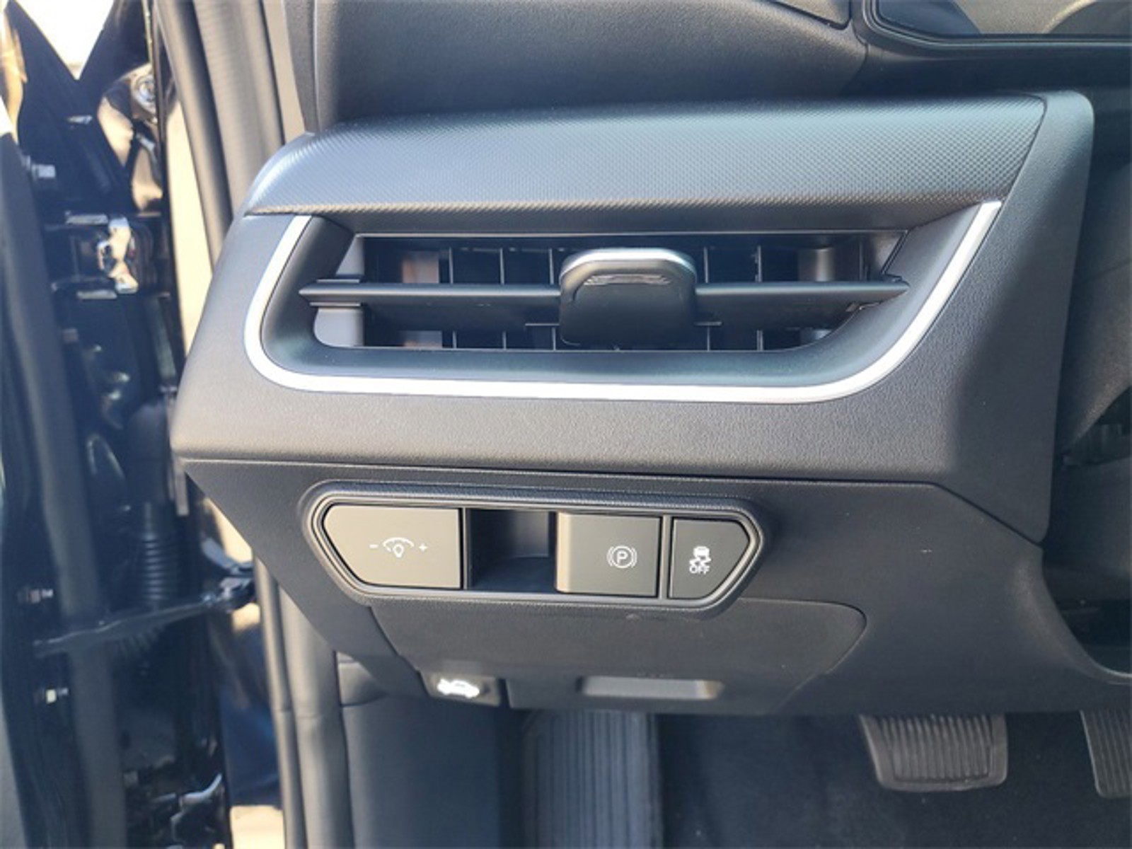 2025 Kia K4 - Photo 10
