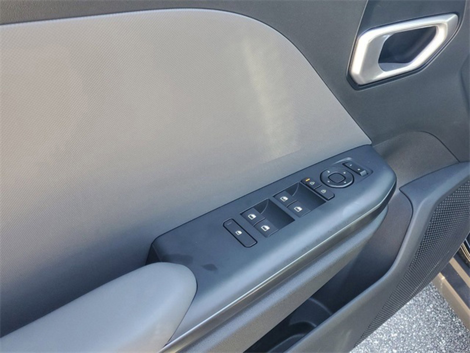 2025 Kia K4 - Photo 6