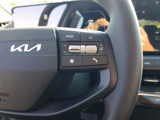 2025 Kia K4 - Photo 12