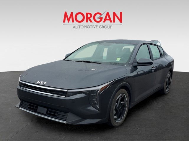 2025 Kia K4 - Photo 2