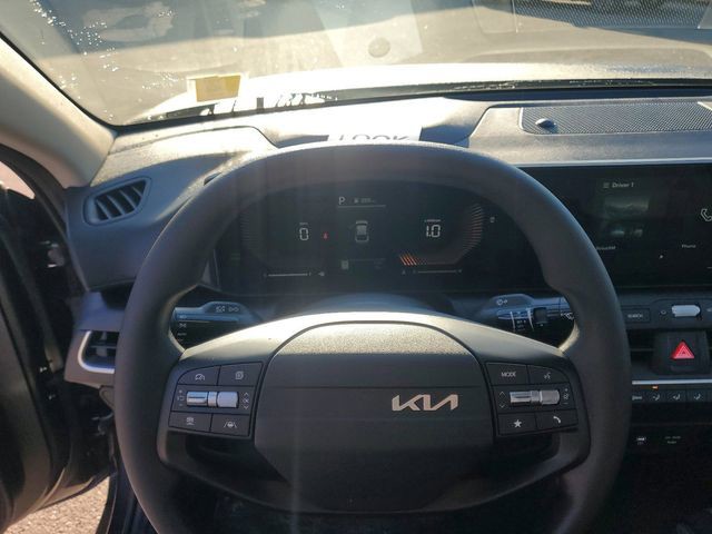 2025 Kia K4 - Photo 13