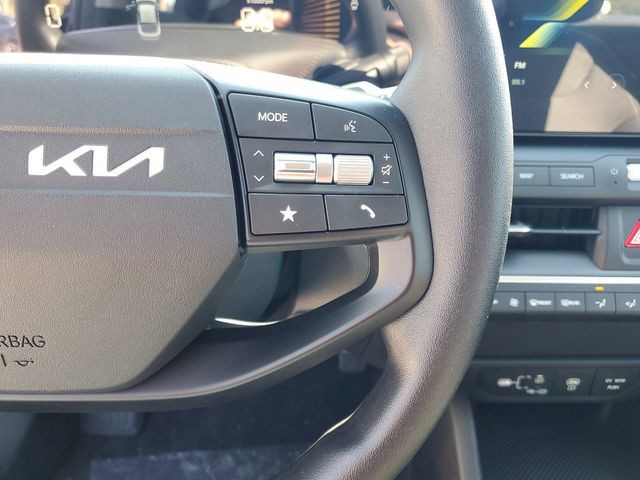 2025 Kia K4 - Photo 12