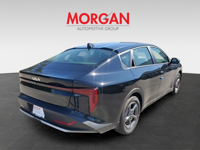 2025 Kia K4 - Photo 3