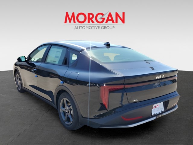 2025 Kia K4 - Photo 4