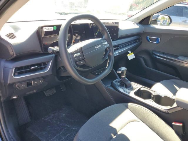 2025 Kia K4 - Photo 7