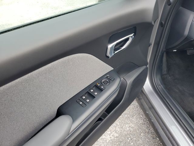 2025 Kia K4 - Photo 6