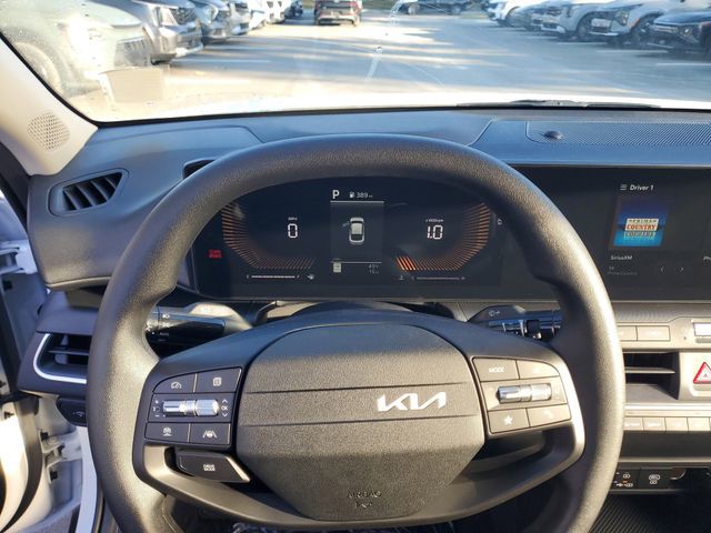 2025 Kia K4 - Photo 13