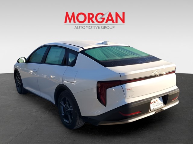 2025 Kia K4 - Photo 4