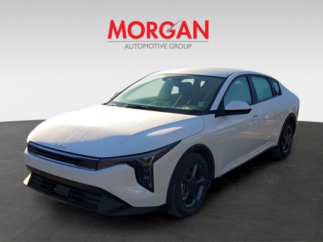 2025 Kia K4 - Photo 2