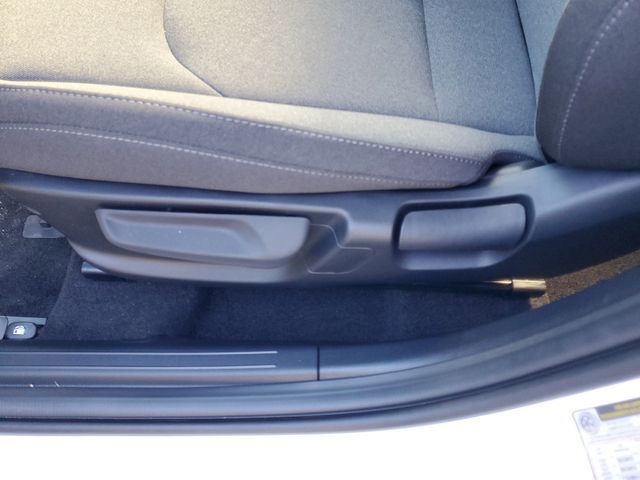 2025 Kia K4 - Photo 9