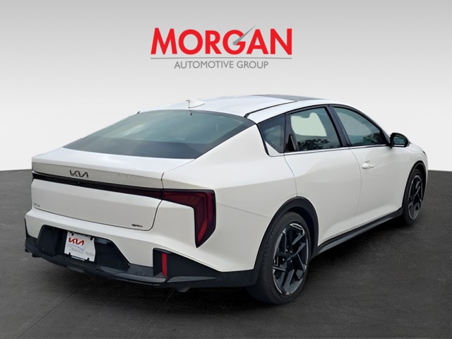2025 Kia K4 - Photo 3