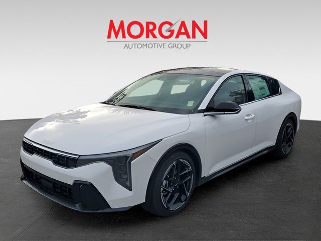 2025 Kia K4 - Photo 2