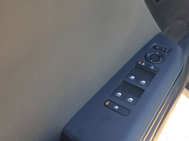 2025 Kia K4 - Photo 6