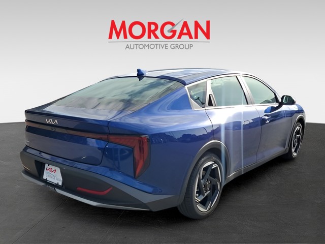 2025 Kia K4 - Photo 3